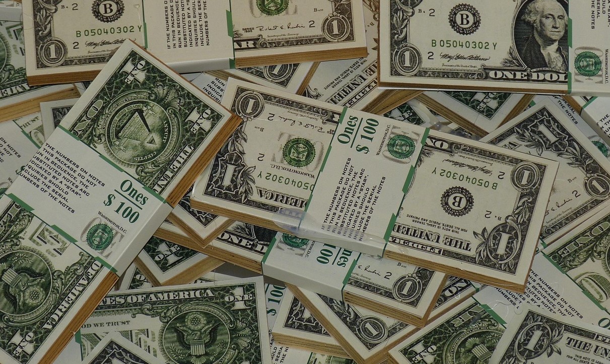 Dollar fails in new attempt to climb higher