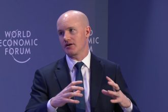 What do top crypto executives think about the Clarity Act?